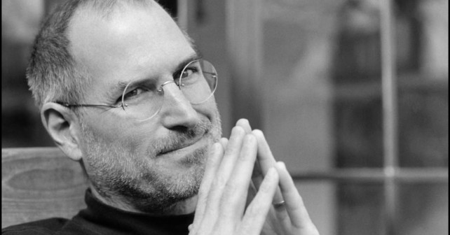 Stiv Džobs (Steve Jobs) Biografija Na fotografiji je prikazan it stručnjak, apple ceo: Stiv Džobs (Steve Jobs)