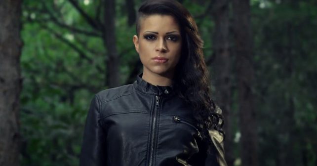 Dunja Ilić Biografija Na fotografiji je prikazan pevačica: Dunja Ilić