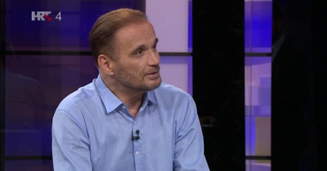 Anto Nobilo Biografija Na fotografiji je prikazan advokat, političar: Anto Nobilo