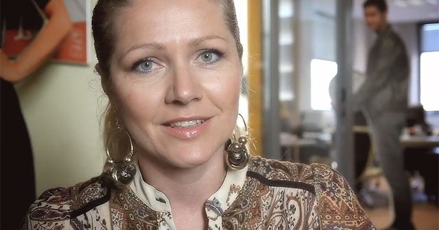 Barbara Kolar Biografija Na fotografiji je prikazan voditeljka, doktor veterine: Barbara Kolar