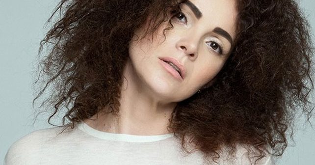 Sandra Bagarić Biografija Na fotografiji je prikazan glumica, operska pjevačica: Sandra Bagarić