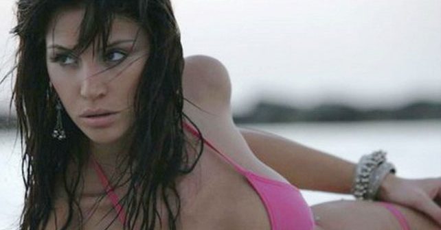 Jelena Jakovljević Bin Drai Biografija Na fotografiji je prikazan modni dizajner, preduzetnik, nekad model: Jelena Jakovljević Bin Drai