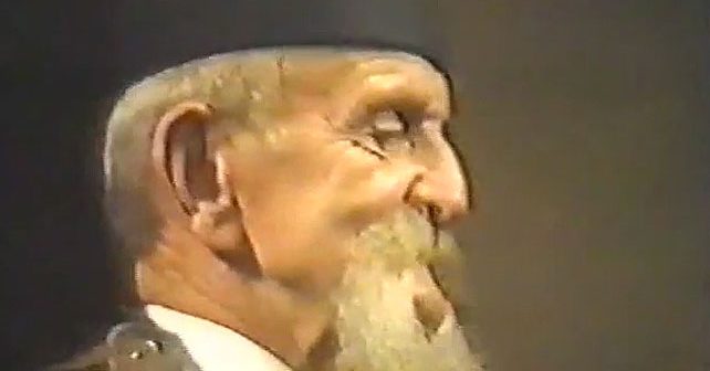 Hadži Radovan Beširović – Trebješki Biografija Na fotografiji je prikazan pisac: Hadži Radovan Beširović – Trebješki