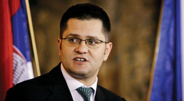 Vuk Jeremić Biografija Na fotografiji je prikazan političar: Vuk Jeremić