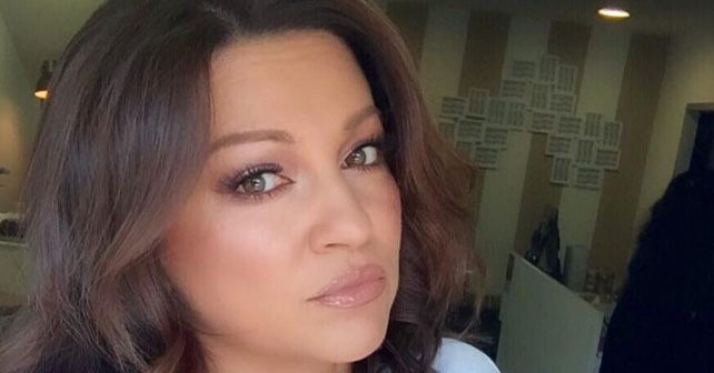 Nina Badrić Biografija Na fotografiji je prikazan pevačica: Nina Badrić