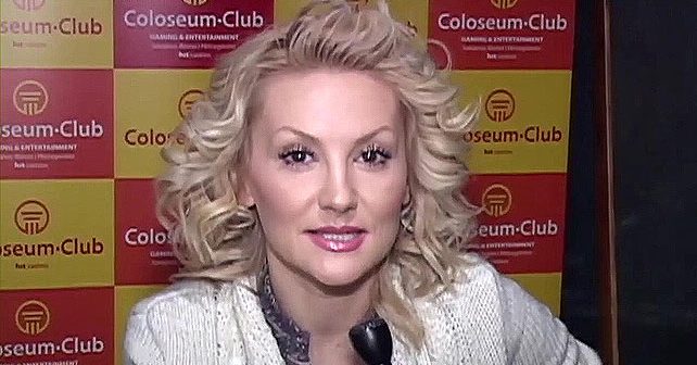Goca Tržan Biografija Na fotografiji je prikazan pevačica: Goca Tržan