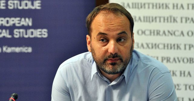 Saša Janković Biografija Na fotografiji je prikazan pravnik, ombudsman, političar: Saša Janković