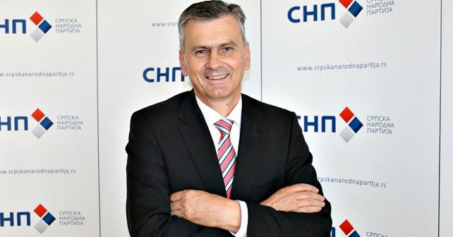 Milan Stamatović Biografija Na fotografiji je prikazan političar: Milan Stamatović