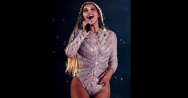 Na fotografiji je prikazan pevačica: Bijonse Nouls (Beyonce Knowles)