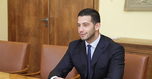 Vanja Udovičić Biografija Na fotografiji je prikazan vaterpolist, ministar sporta i omladine: Vanja Udovičić