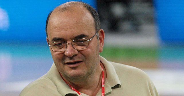 Duško Vujošević Biografija Na fotografiji je prikazan košarkaški trener: Duško Vujošević