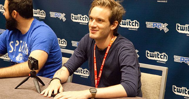 PewDiePie (Pjudipaj) Biografija Na fotografiji je prikazan youtuber, producent, komičar: PewDiePie (Pjudipaj)