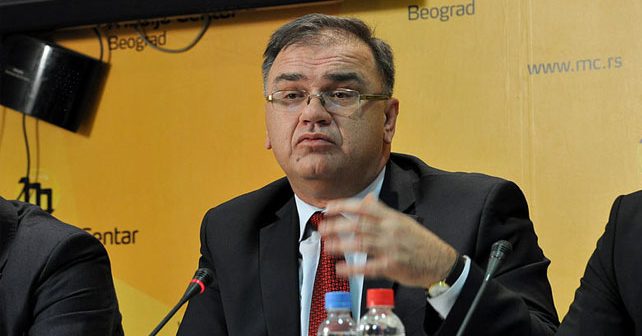 Mladen Ivanić Biografija Na fotografiji je prikazan političar, doktor ekonomskih nauka: Mladen Ivanić