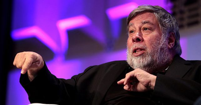 Na fotografiji je prikazan inženjer elektrotehnike, programer, preduzetnik: Stiv Voznijak (Steve Wozniak)