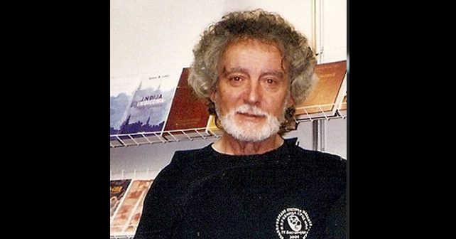 Dobrica Erić Biografija Na fotografiji je prikazan pisac, književnik: Dobrica Erić