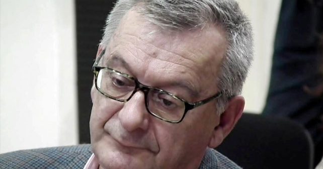 Nikola Vujčić Biografija Na fotografiji je prikazan književnik: Nikola Vujčić