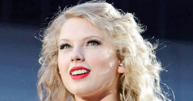Tejlor Svift (Taylor Swift) Biografija Na fotografiji je prikazan pevačica: Tejlor Svift (Taylor Swift)