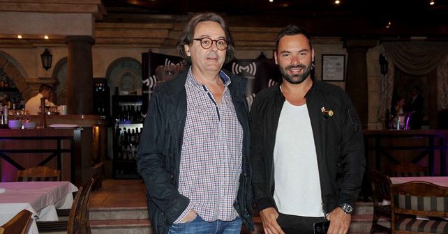 Aleksandar Sanja Ilić Biografija Na fotografiji je prikazan kompozitor, muzičar, arhitekta: Aleksandar Sanja Ilić