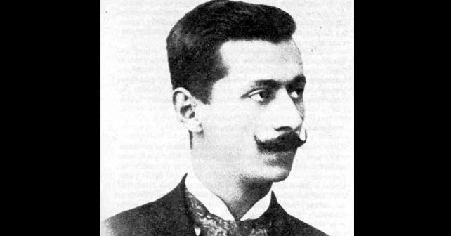 Jovan Dučić Biografija Na fotografiji je prikazan književnik, diplomata: Jovan Dučić