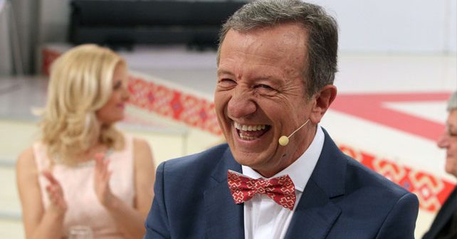 Živorad Nikolić (Žika Šarenica) Biografija Na fotografiji je prikazan voditelj: Živorad Nikolić (Žika Šarenica)