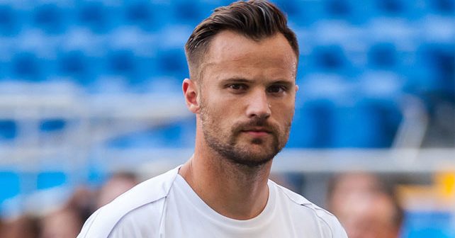 Haris Seferović Biografija Na fotografiji je prikazan fudbaler: Haris Seferović
