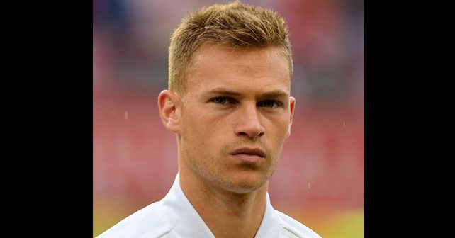 Jozua Kimih (Joshua Kimmich) Biografija Na fotografiji je prikazan fudbaler: Jozua Kimih (Joshua Kimmich)