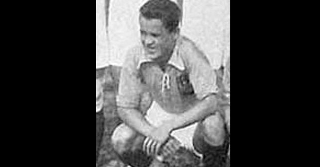 Aleksandar Tirnanić - Tirke Biografija Na fotografiji je prikazan fudbaler, fudbalski trener: Aleksandar Tirnanić - Tirke