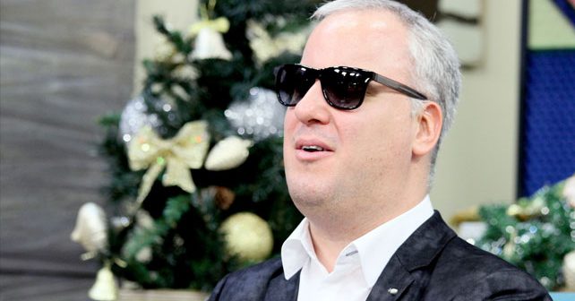 Saša Matić Biografija Na fotografiji je prikazan pevač: Saša Matić