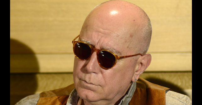 Irfan Mensur Biografija Na fotografiji je prikazan glumac, reditelj: Irfan Mensur