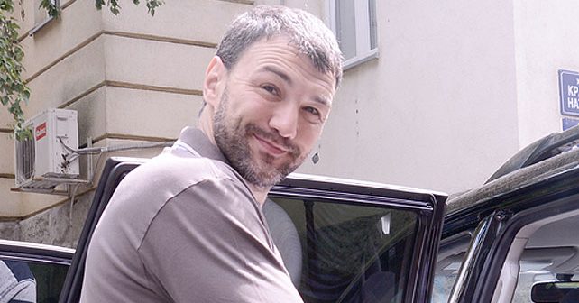 Vladimir Vlada Mandić Biografija Na fotografiji je prikazan rukometaš, političar: Vladimir Vlada Mandić
