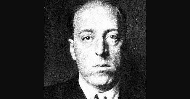 Rastko Petrović Biografija Na fotografiji je prikazan književnik, slikar, diplomata: Rastko Petrović