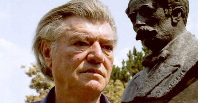 Stevan Raičković Biografija Na fotografiji je prikazan književnik: Stevan Raičković