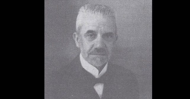 Bogdan Popović Biografija Na fotografiji je prikazan književni kritičar, esejist: Bogdan Popović