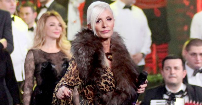 Dragica Radosavljević Cakana Biografija Na fotografiji je prikazan pevačica: Dragica Radosavljević Cakana