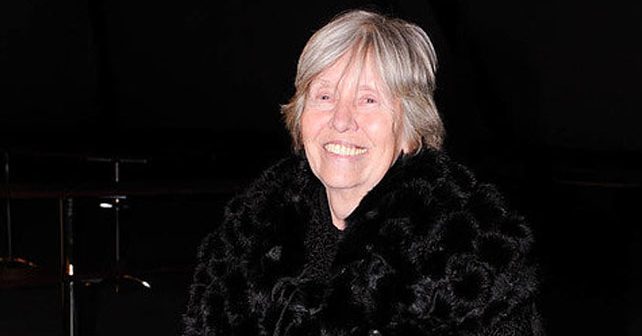 Eva Ras Biografija Na fotografiji je prikazan glumica, slikarka, književnica: Eva Ras