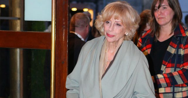 Branka Petrić Biografija Na fotografiji je prikazan glumica: Branka Petrić