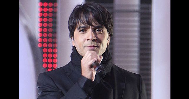 Luis Fonsi (Luis Fonsi) Biografija Na fotografiji je prikazan pevač: Luis Fonsi (Luis Fonsi)