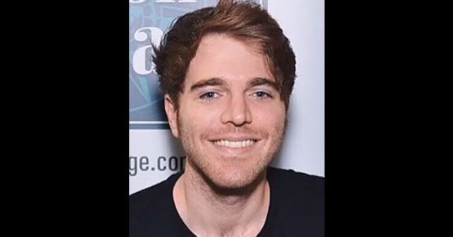 Shane Dawson Biografija Na fotografiji je prikazan youtuber, glumac: Shane Dawson