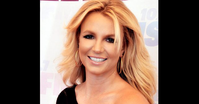 Britney Spears (Britni Spirs) Biografija Na fotografiji je prikazan pevačica, glumica: Britney Spears (Britni Spirs)