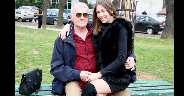 Milojko Božić Biografija Na fotografiji je prikazan penzioner: Milojko Božić