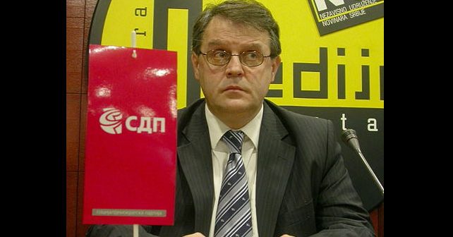 Na fotografiji je prikazan preduzetnik, političar, sportski radnik: Nebojša Čović