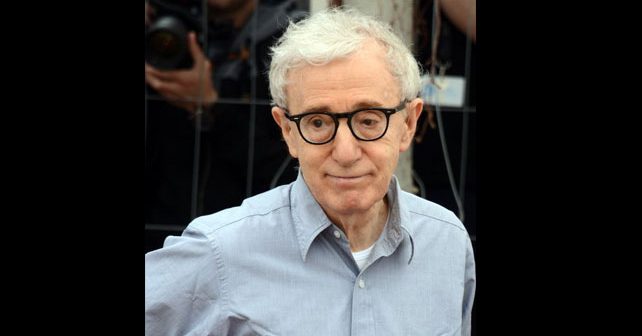Vudi Alen (Woody Allen) Biografija Na fotografiji je prikazan glumac, režiser, pisac: Vudi Alen (Woody Allen)