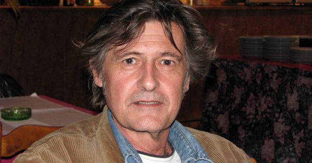 Miloš Petrović Biografija Na fotografiji je prikazan kompozitor, pijanista, pisac: Miloš Petrović