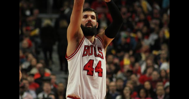 Nikola Mirotić Biografija Na fotografiji je prikazan košarkaš: Nikola Mirotić