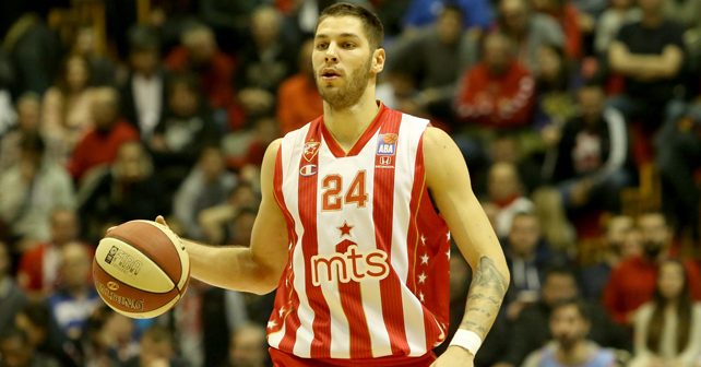 Stefan Jović Biografija Na fotografiji je prikazan košarkaš: Stefan Jović