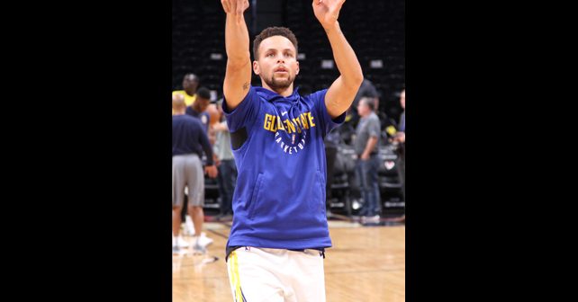 Stefen Kari (Stephen Curry) Biografija Na fotografiji je prikazan košarkaš: Stefen Kari (Stephen Curry)