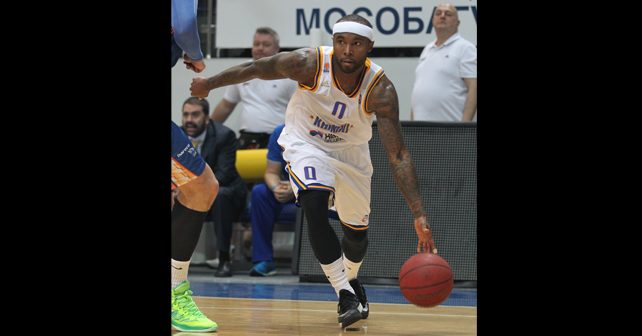 Tajris Rajs (Tyrese Rice) Biografija Na fotografiji je prikazan košarkaš: Tajris Rajs (Tyrese Rice)