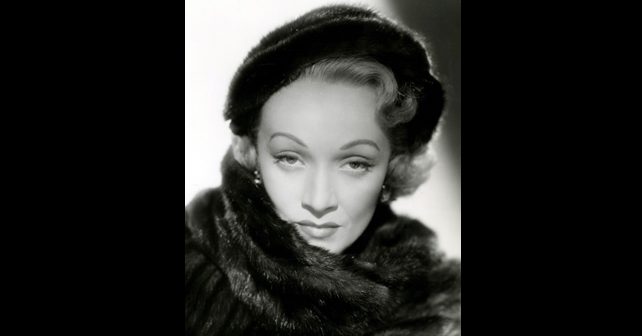 Marlen Ditrih Biografija Na fotografiji je prikazan glumica, pevačica: Marlen Ditrih