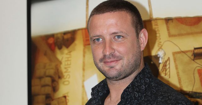 Nemanja Tošić Biografija Na fotografiji je prikazan fudbaler: Nemanja Tošić