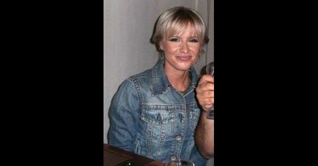 Danijela Martinović Biografija Na fotografiji je prikazan pevačica: Danijela Martinović